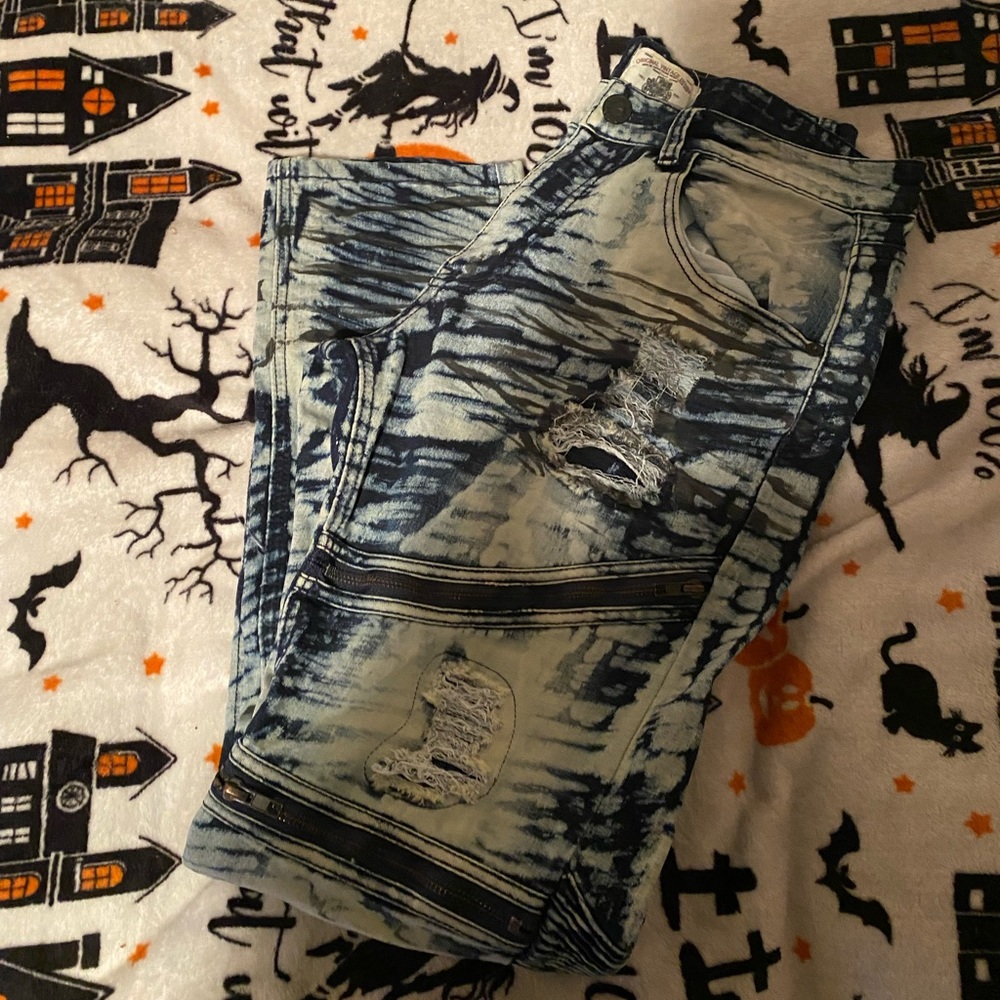 Men skinny jeans